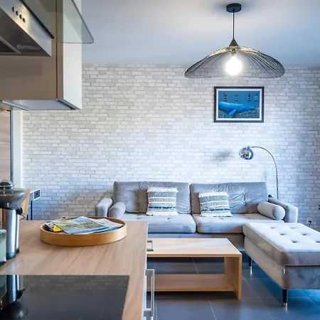 Guestready - Superb Flat With Balcony In * 昂蒂布