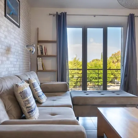 Guestready - Superb Flat With Balcony In * 昂蒂布