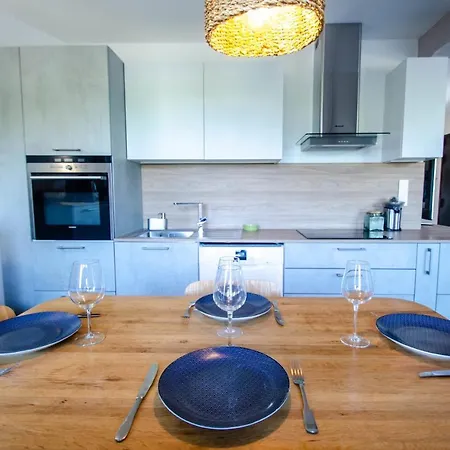Guestready - Superb Flat With Balcony In * 昂蒂布