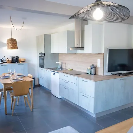 Guestready - Superb Flat With Balcony In * 昂蒂布